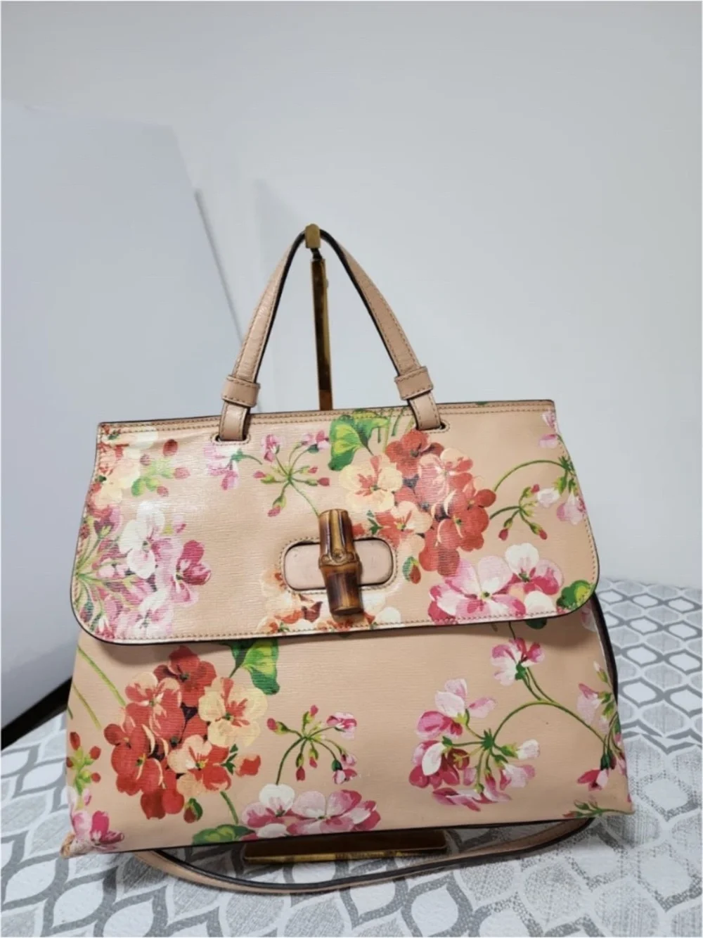 Authentic GUCCI Shangai Calfskin Blooms Print Small Bamboo Daily Top Handle Bag